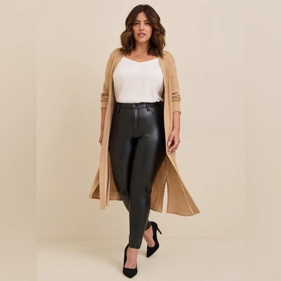 NWT Torrid Perfect Skinny Faux Leather High Rise Pant in Deep Black Size 22 - Picture 3 of 17